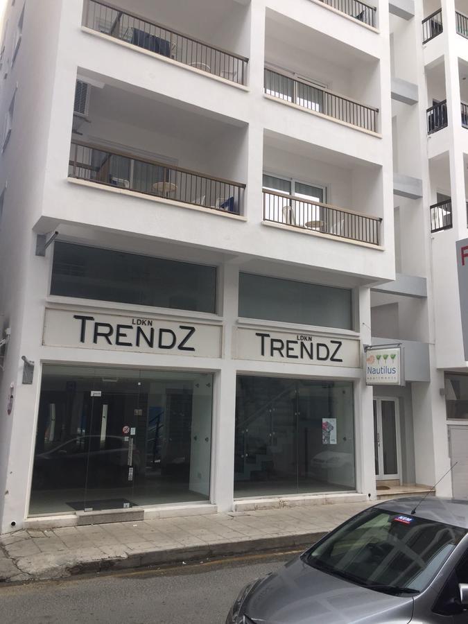 Nautilus Tourist Apartments Lárnaka Kültér fotó